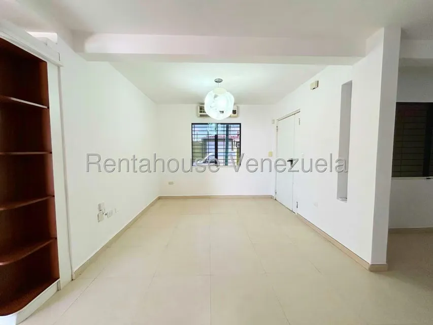Casa (Duplex) en Venta en Trapiche Villas, Lara - 3
