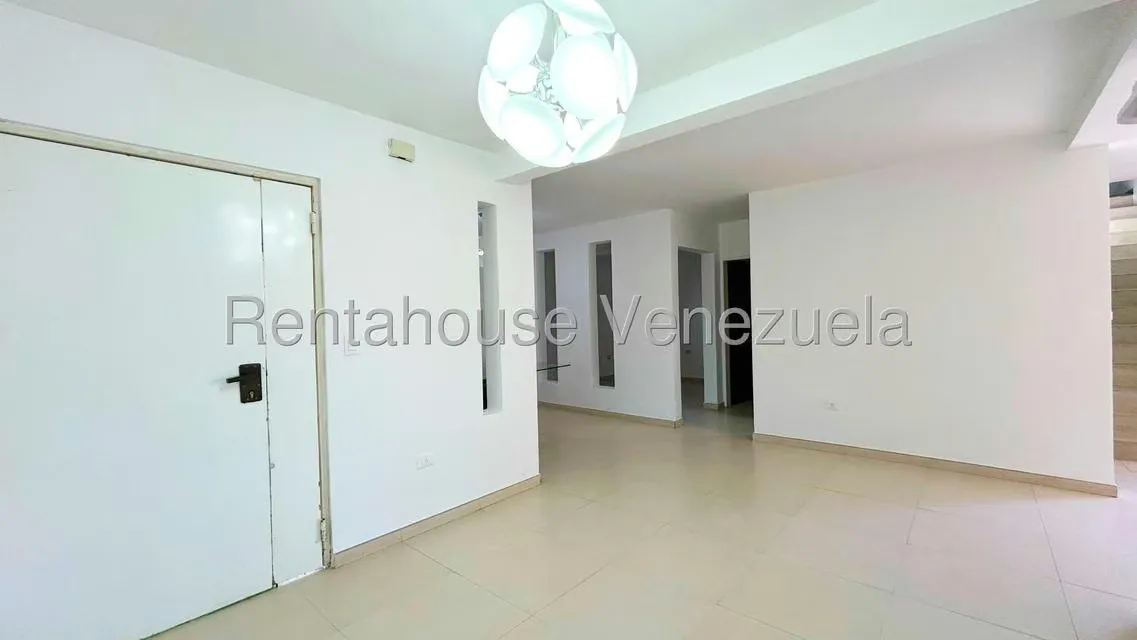 Casa (Duplex) en Venta en Trapiche Villas, Lara - 4