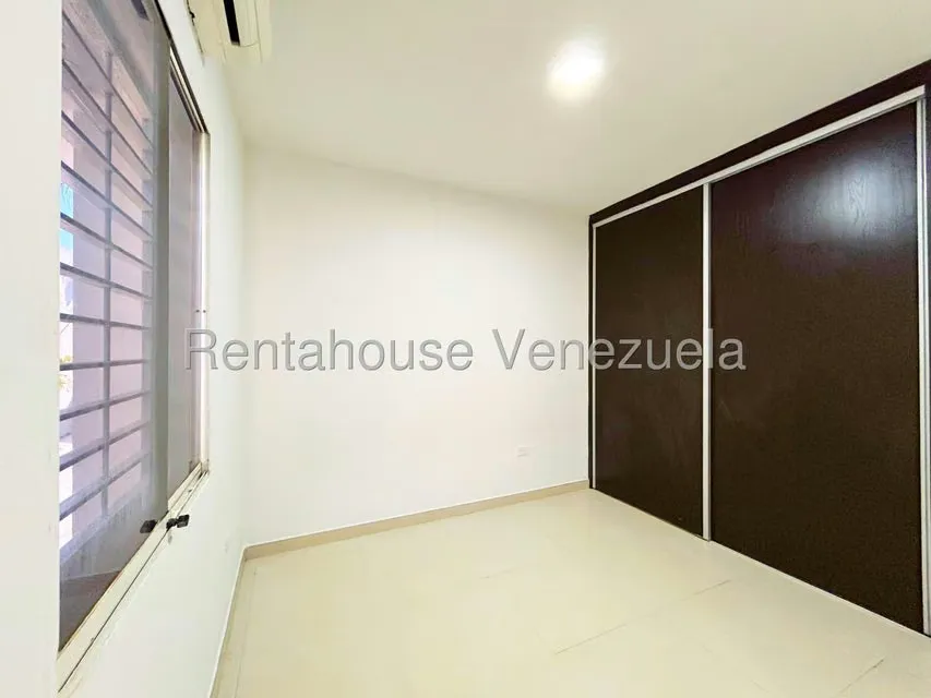Casa (Duplex) en Venta en Trapiche Villas, Lara - 31