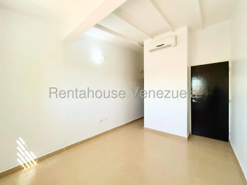 Casa (Duplex) en Venta en Trapiche Villas, Lara - 48