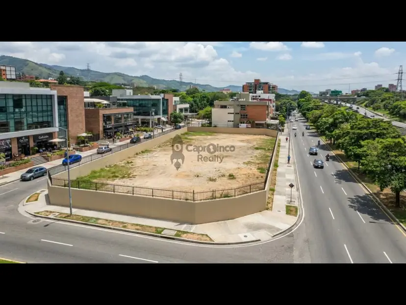 Terreno Comercial Premium en El Viñedo TCL T 10305619