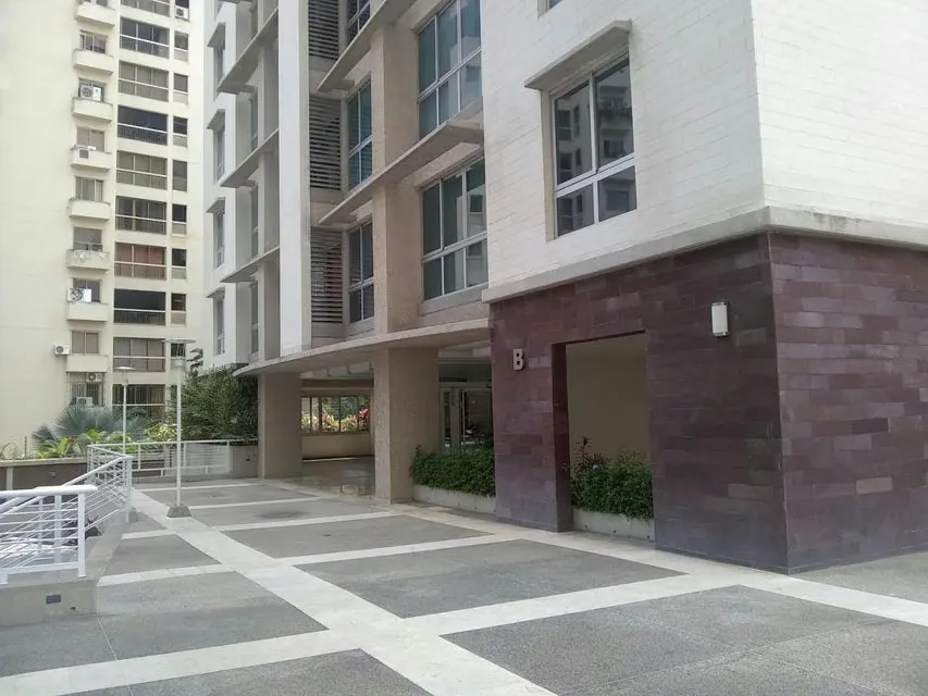 Apartamento (1 Nivel) en Alquiler en Campo Alegre, Distrito Metropolitano - 2