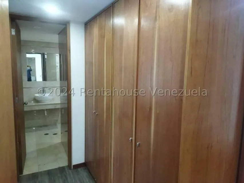 Apartamento (1 Nivel) en Alquiler en Campo Alegre, Distrito Metropolitano - 19