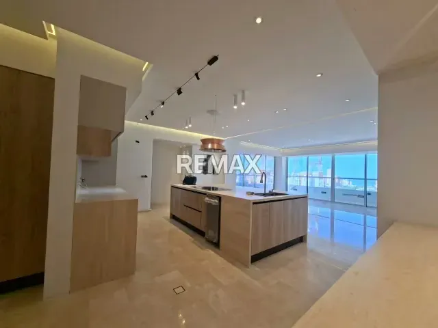 En Venta Apartamento La Lago,Avenida 3F, Maracaibo, Zulia, VEN - 3