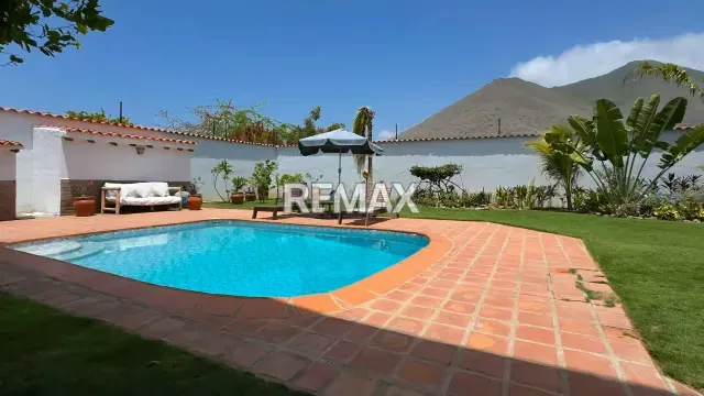 CASA QUINTA DE DOS NIVELES EN SABANA DE GUACUCO - 5