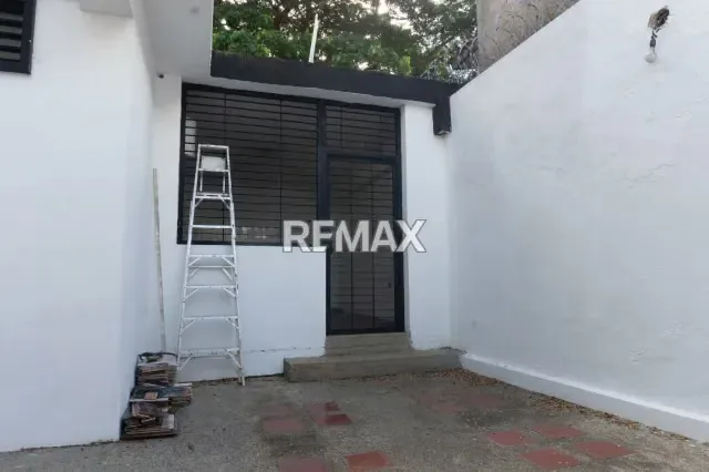 Espectacular Casa en Venta con Amplios Espacios en Conjunto Cerrado, Urb. Los Candiles - Naguanagua - 5