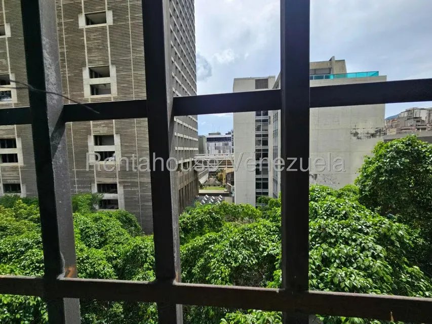 Oficina en Venta en Parroquia Catedral, Distrito Metropolitano - 16