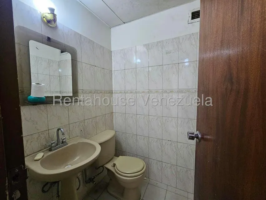 Oficina en Venta en Parroquia Catedral, Distrito Metropolitano - 5