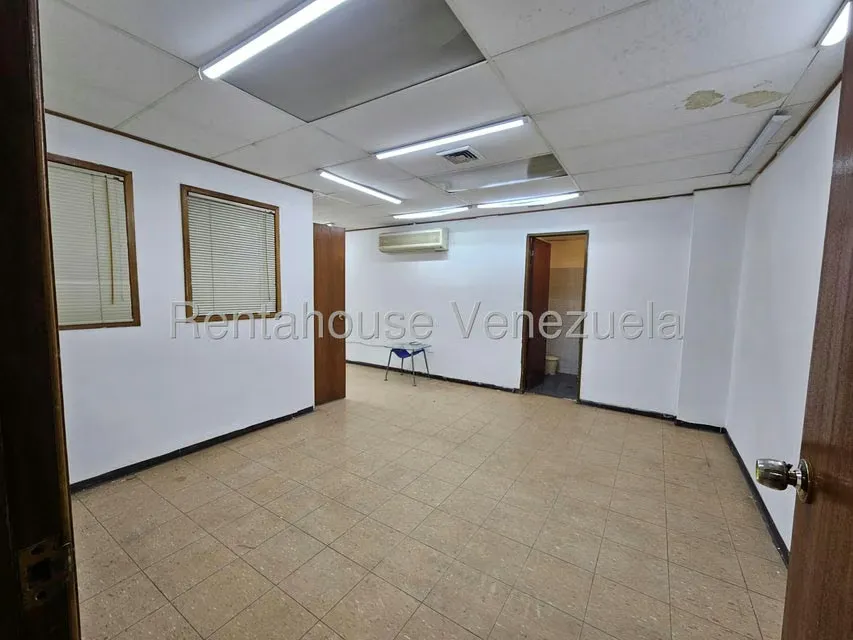 Oficina en Venta en Parroquia Catedral, Distrito Metropolitano - 6