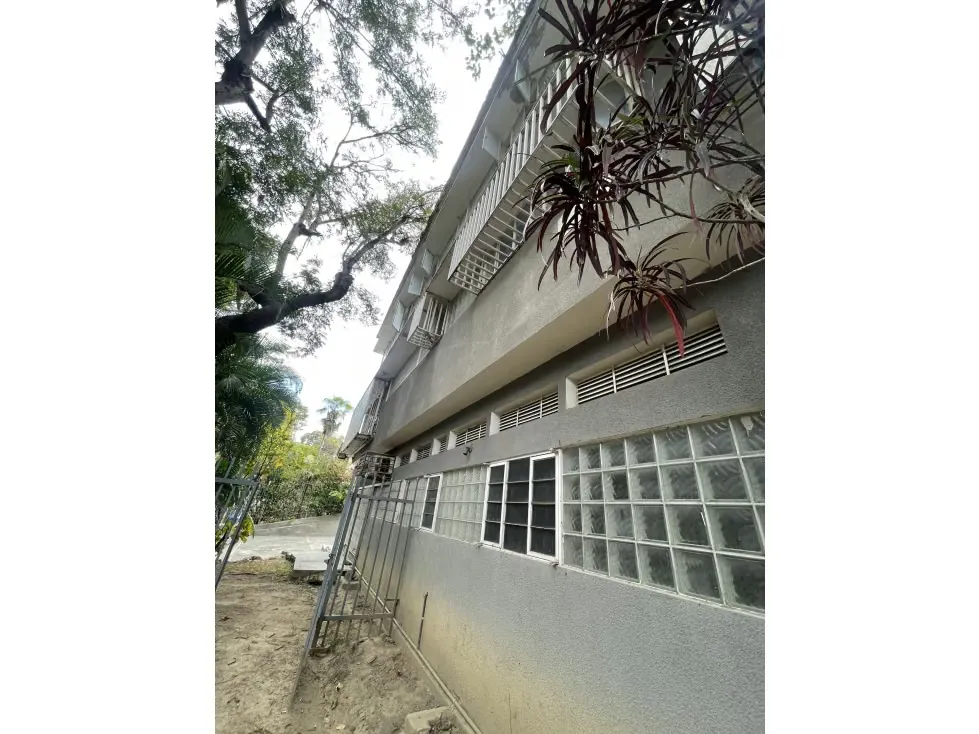 Edificio en venta en Urb. El Bosque - 8