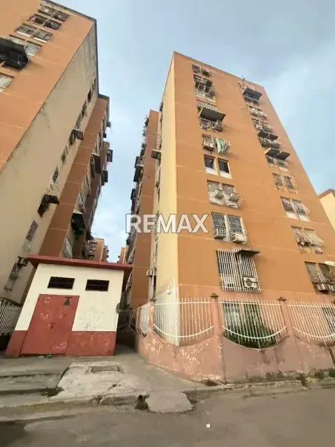 Se vende apartamento en urbanización los nísperos