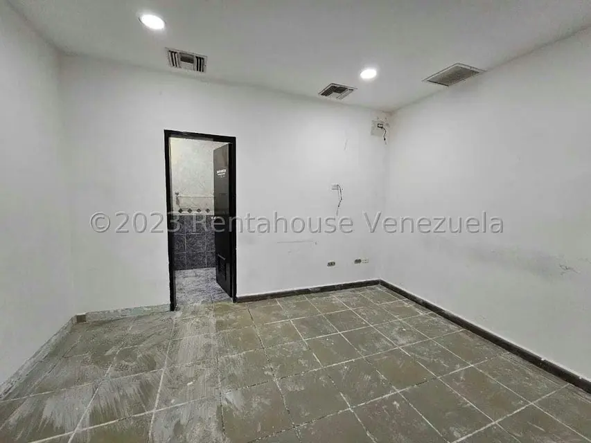 Local Comercial en Venta en Barrio La Libertad, Aragua - 37