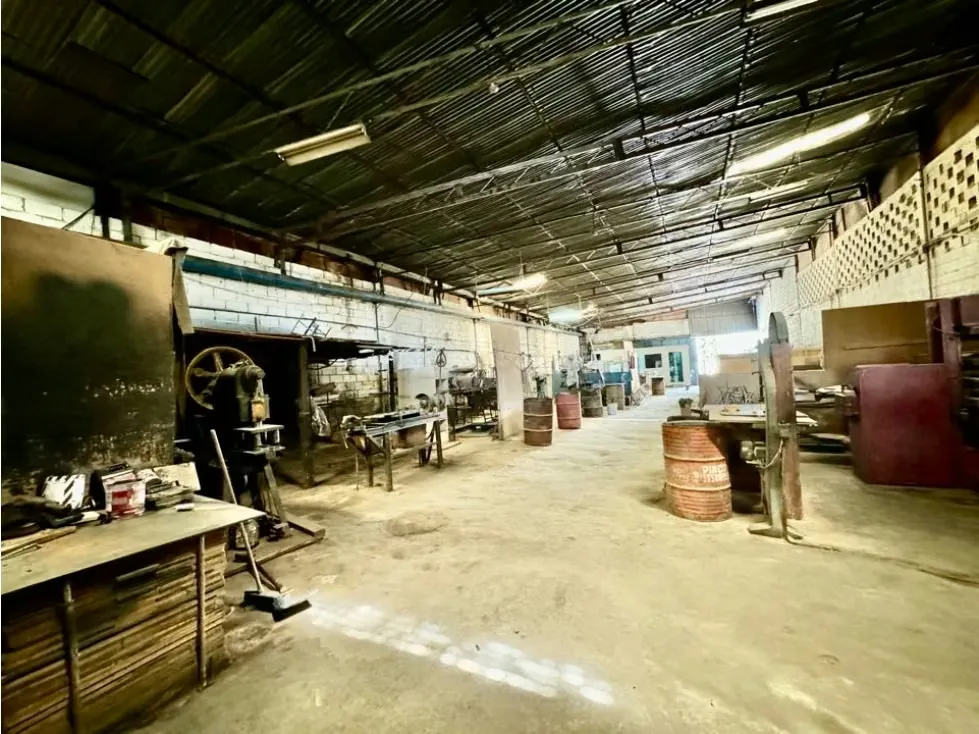 Se vende galpón 597m2 La Yaguara - 11