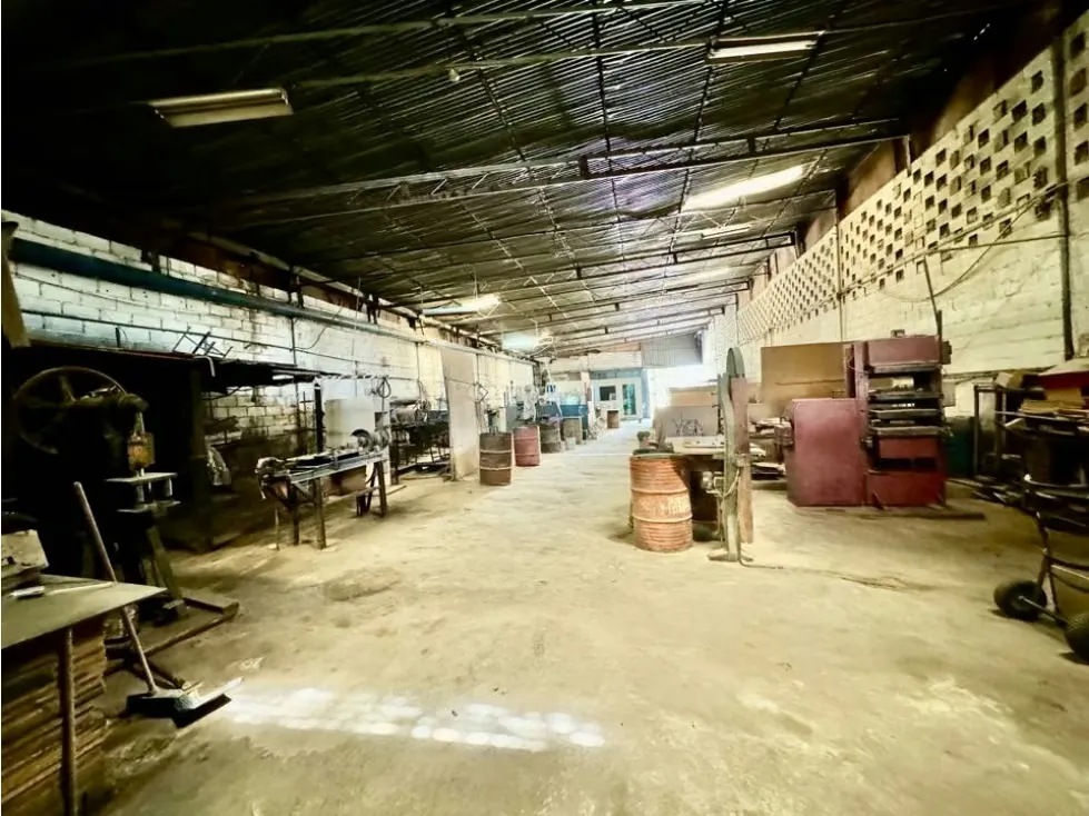 Se vende galpón 597m2 La Yaguara - 10