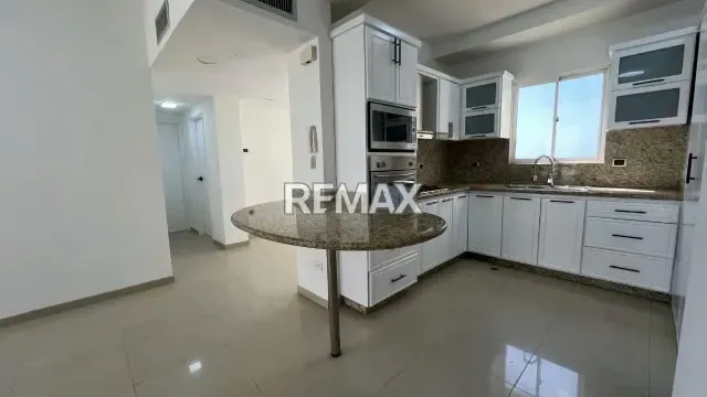 APARTAMENTO EN VENTA CON HERMOSA VISTA AL LAGO EN RESID. PARQUE SANTA LUCÍA - 3