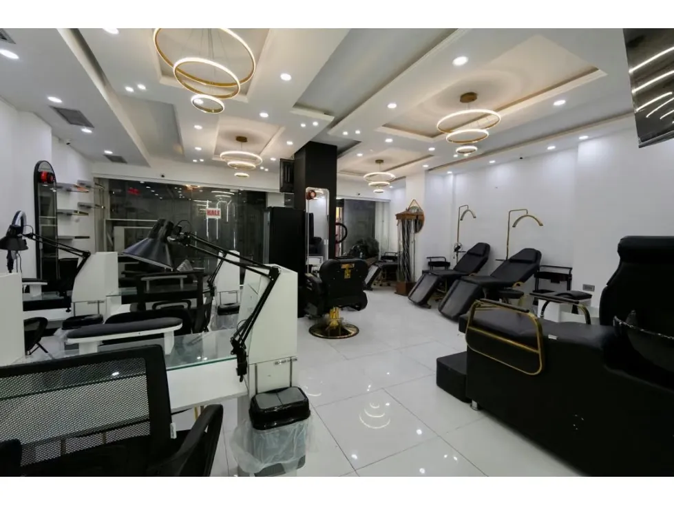 Venta de Spa con mobiliario y Local Comercial Av.Baralt.El Silencio.