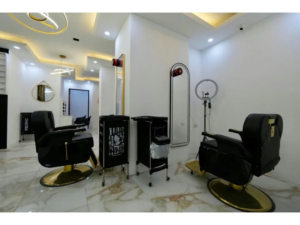 Venta de Spa con mobiliario y Local Comercial Av.Baralt.El Silencio. - 6
