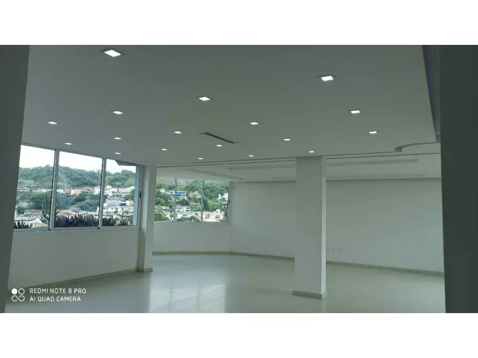 Vendo casa 950m2 Cumbres de Curumo 0752 - 30