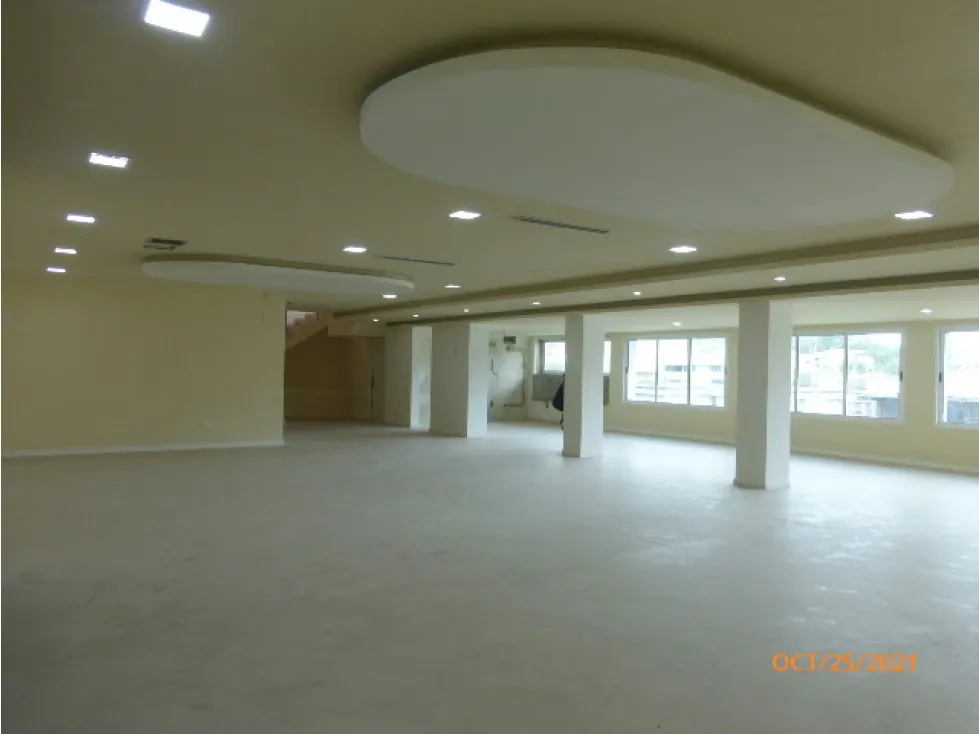 Vendo casa 950m2 Cumbres de Curumo 0752 - 8