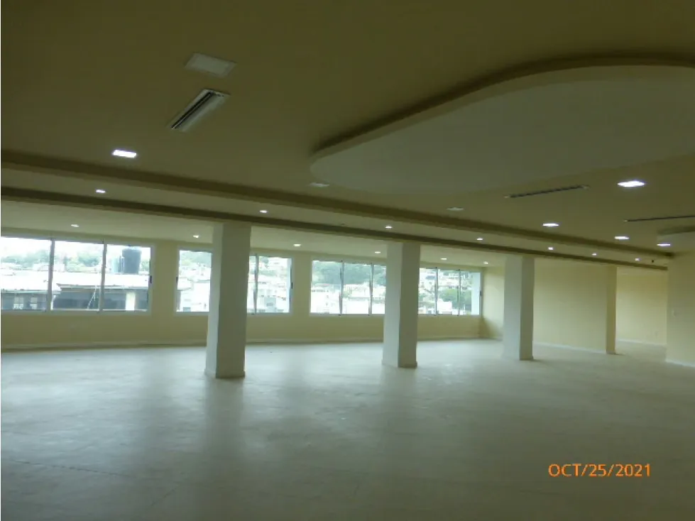 Vendo casa 950m2 Cumbres de Curumo 0752 - 9