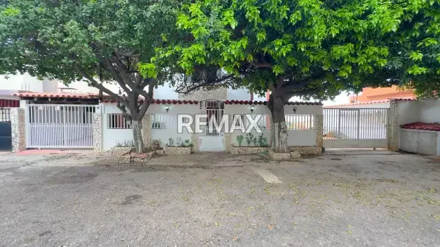 CASA QUINTA EN VILLA PROLONGACION LA LIMPIA