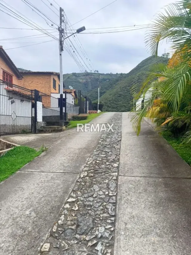 Exclusividad y Confort en Nido de Águila: Tu Refugio en las Alturas Descubra la serenidad y el clima inigualable de La Puerta, Estado Trujillo - 2