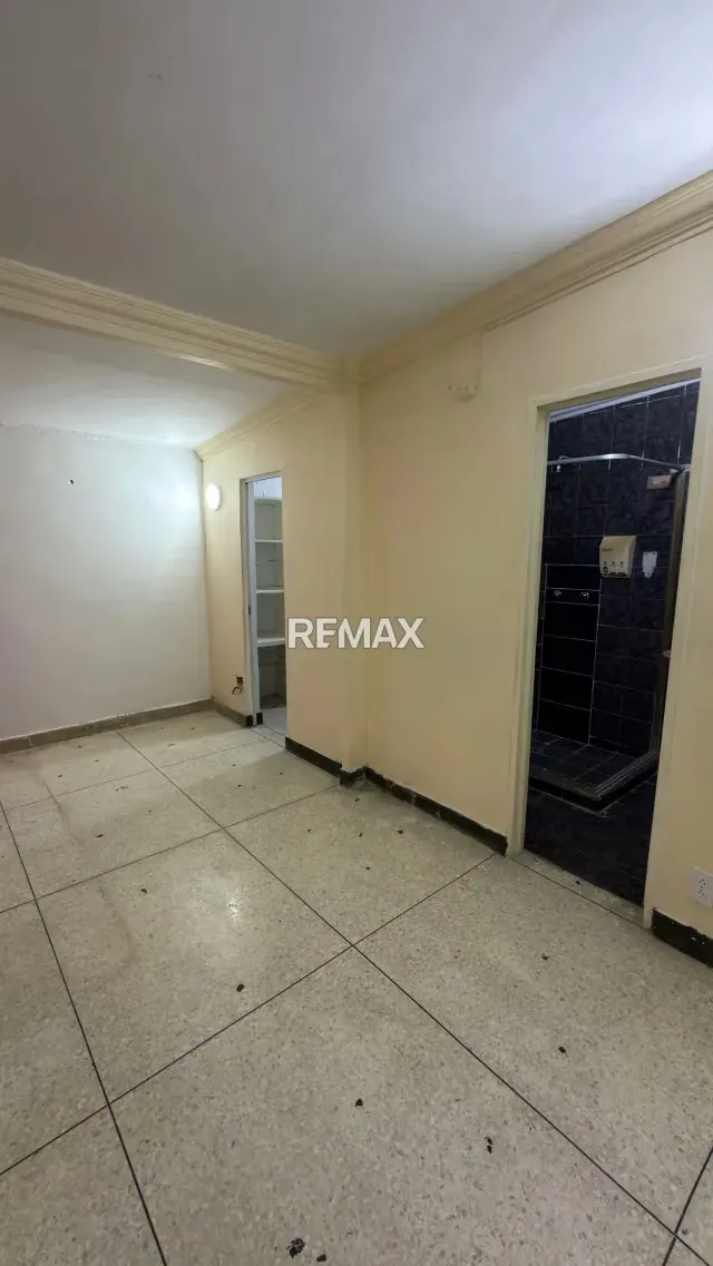 Se vende casa con anexos en Urb la fundación - 13
