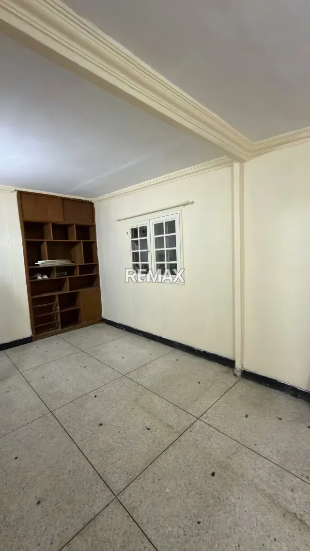 Se vende casa con anexos en Urb la fundación - 9