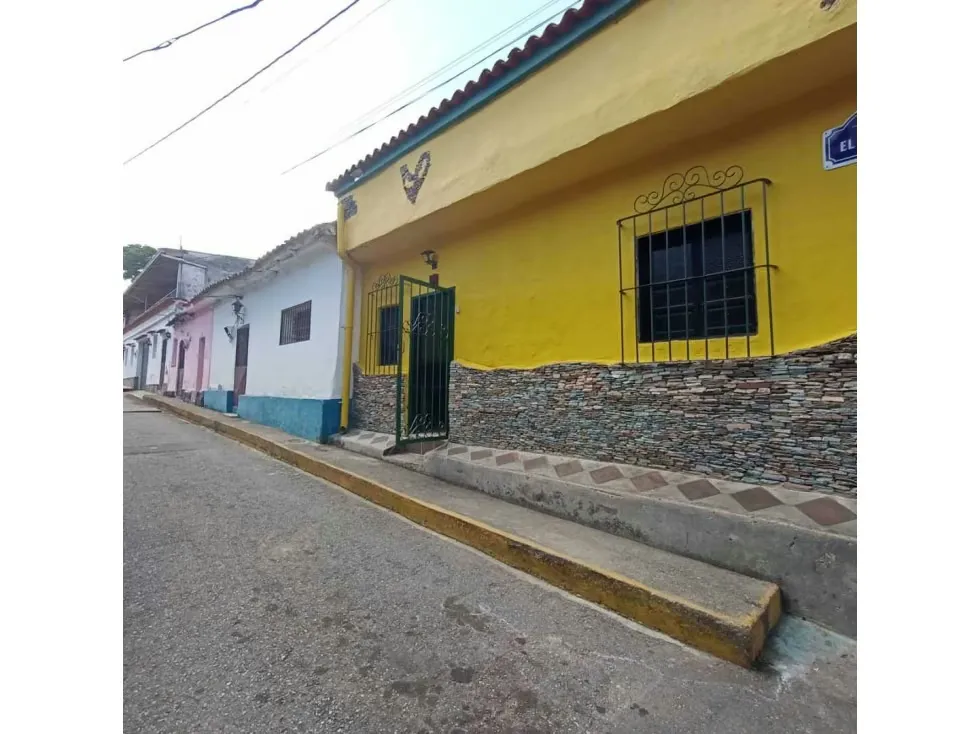 Alquilo local comercial a pie de calle 90m2 Pueblo El Hatillo 9773