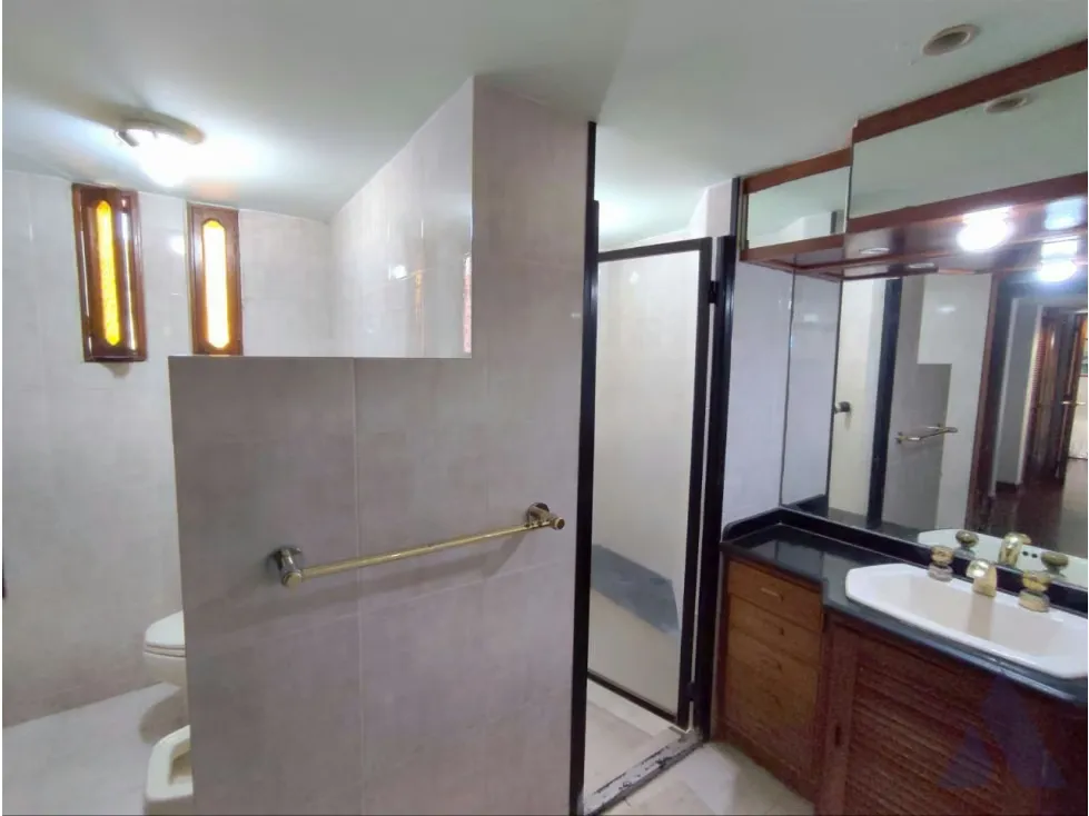 Vendo casa 241m2 La Lagunita 9912 - 23