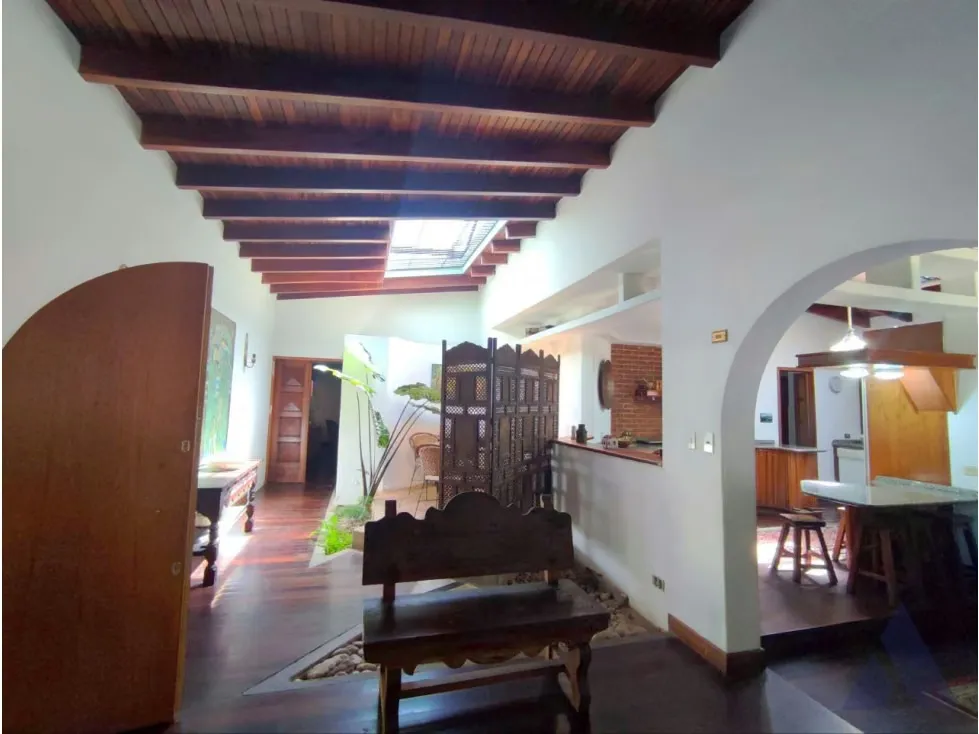 Vendo casa 241m2 La Lagunita 9912 - 9
