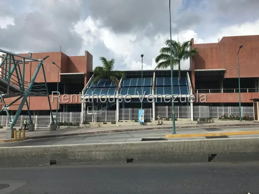 Local Comercial en Alquiler en El Tambor, Miranda - 2
