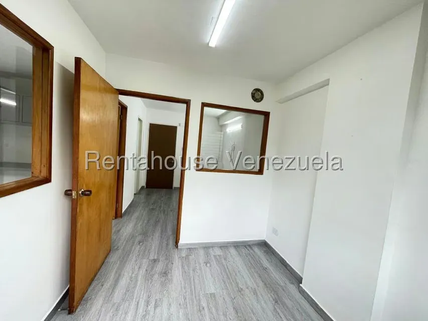 Oficina en Alquiler en Santa Fe Norte, Distrito Metropolitano - 11