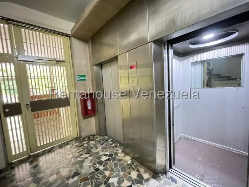 Oficina en Alquiler en Santa Fe Norte, Distrito Metropolitano - 5