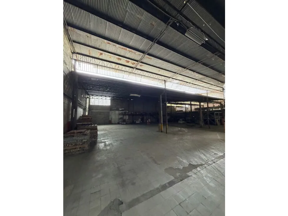Vendo galpón 2950m2 Santa Rosalia - Nueva Granada 9863 - 12