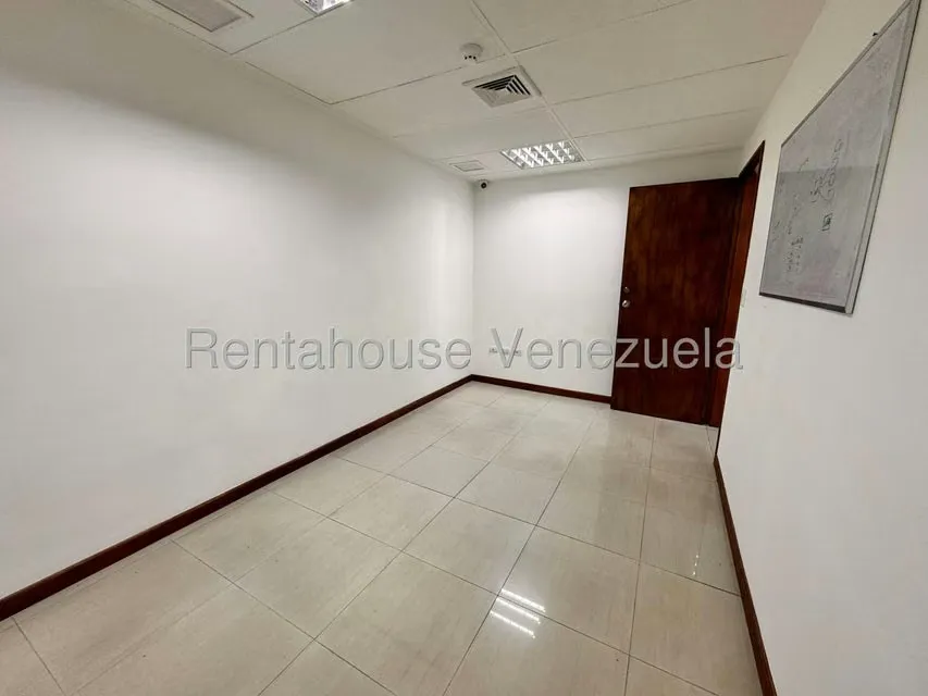 Oficina en Alquiler en Chacao, Distrito Metropolitano - 21
