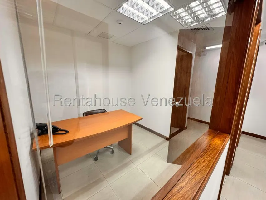 Oficina en Alquiler en Chacao, Distrito Metropolitano - 23