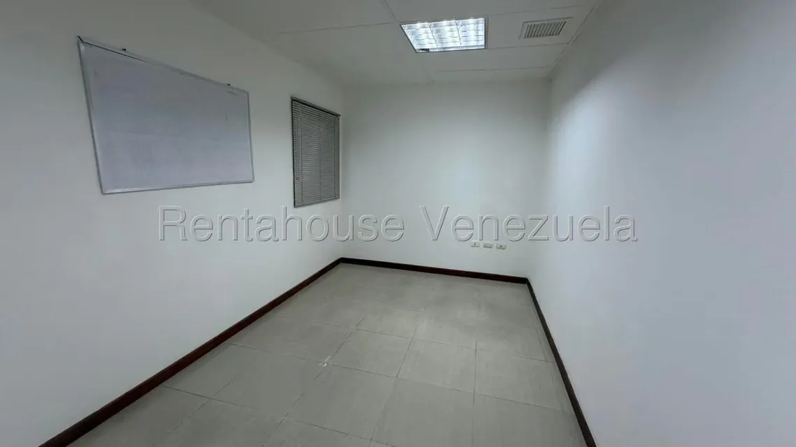 Oficina en Alquiler en Chacao, Distrito Metropolitano - 33