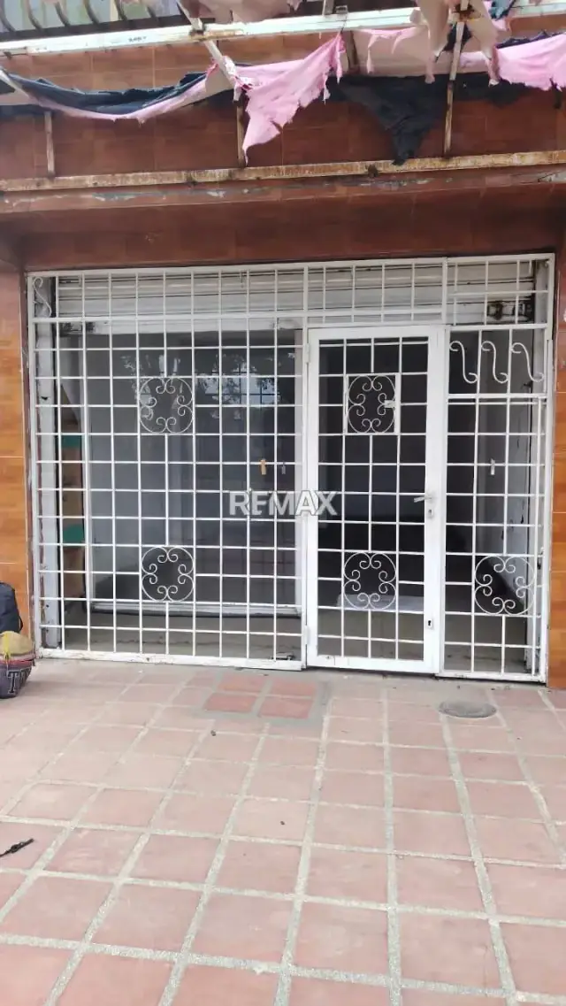 Local en Alquiler - Anzoátegui - Barcelona. Avenida Pedro Maria Freites