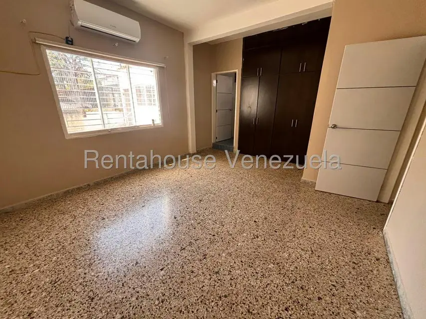 Casa (Multipes Niveles) en Alquiler en Zona Este, Lara - 19