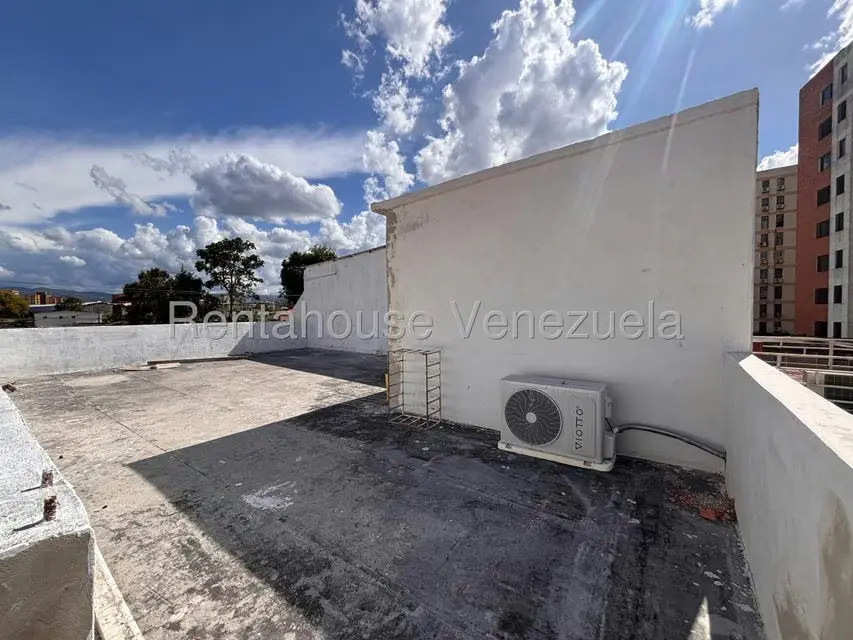 Casa (Multipes Niveles) en Alquiler en Zona Este, Lara - 26