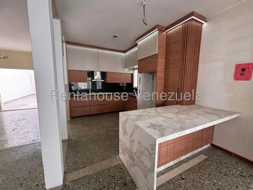 Casa (Multipes Niveles) en Alquiler en Zona Este, Lara - 5