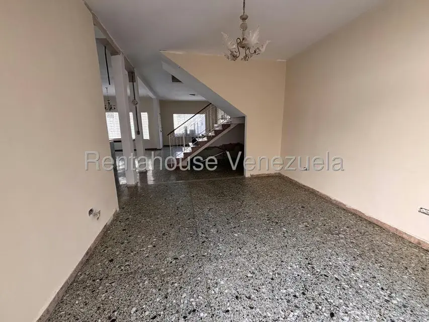 Casa (Multipes Niveles) en Alquiler en Zona Este, Lara - 7