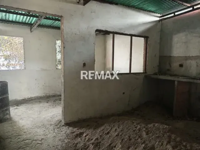 Venta de Casa Amplia en Barrio Bolivar - 18