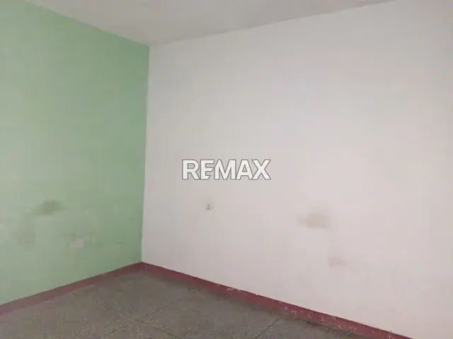 Venta de Casa Amplia en Barrio Bolivar - 9