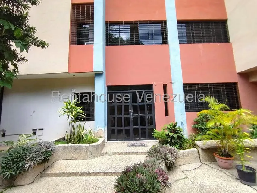 Apartamento (1 Nivel) en Venta en Las Chimeneas, Carabobo - 2