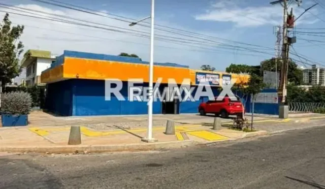 LOCAL COMERCIAL EN ALQUILER SECTOR TIERRA NEGRA MARACAIBO