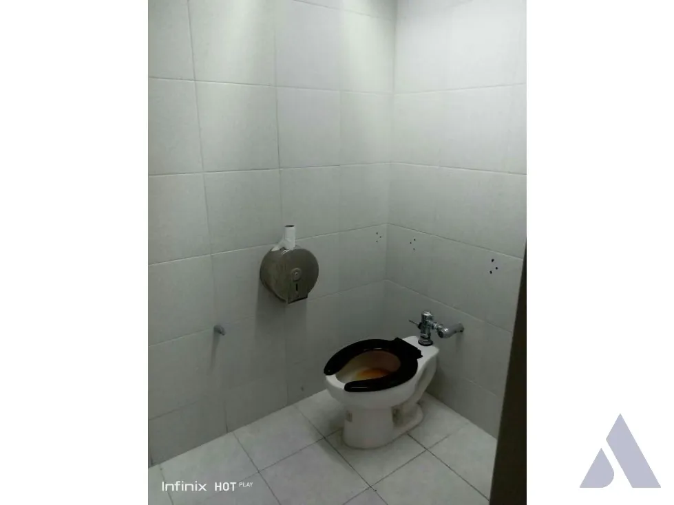 Alquilo local a nivel de calle 600m2 La Urbina 4356 - 9