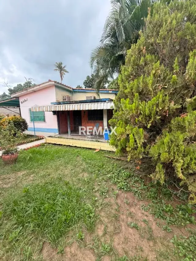 EN VENTA CASA EN SANTA RITA