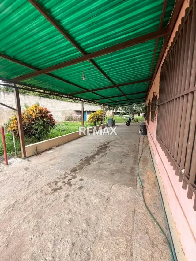 EN VENTA CASA EN SANTA RITA - 17